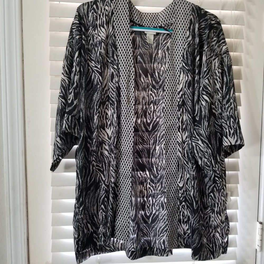 H&M collection L animal print silk kimono